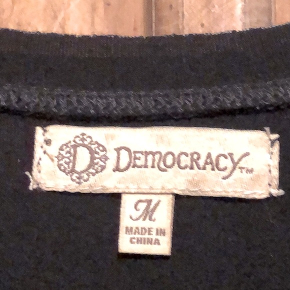 DEMOCRACY TOP - Picture 6 of 12